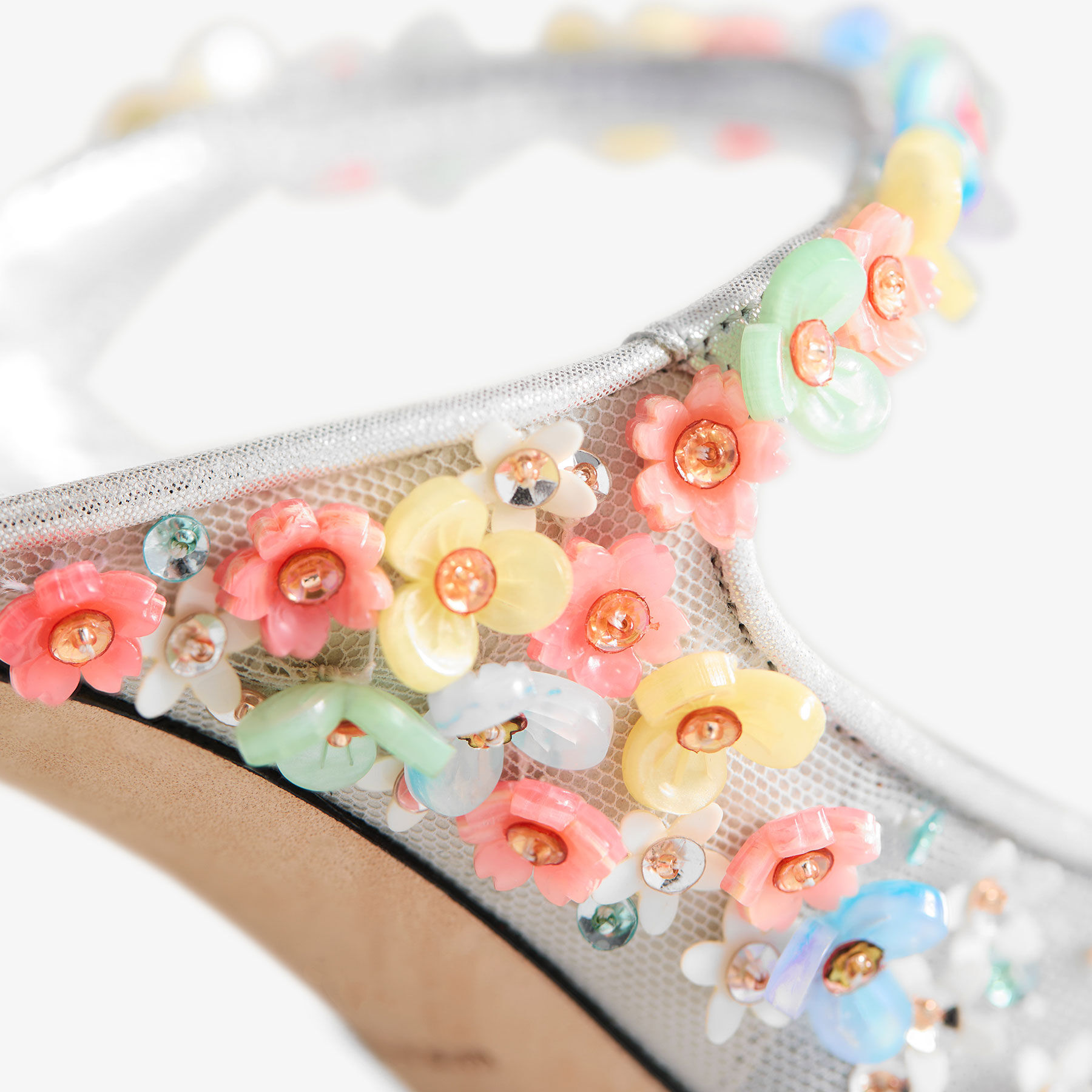 JIMMY CHOO☆ ブランシュ 90 ライトヴェルデ デイジー刺繍 ブランシュ 90 |デイジー刺繍入り ライト ヴェルデ サテン