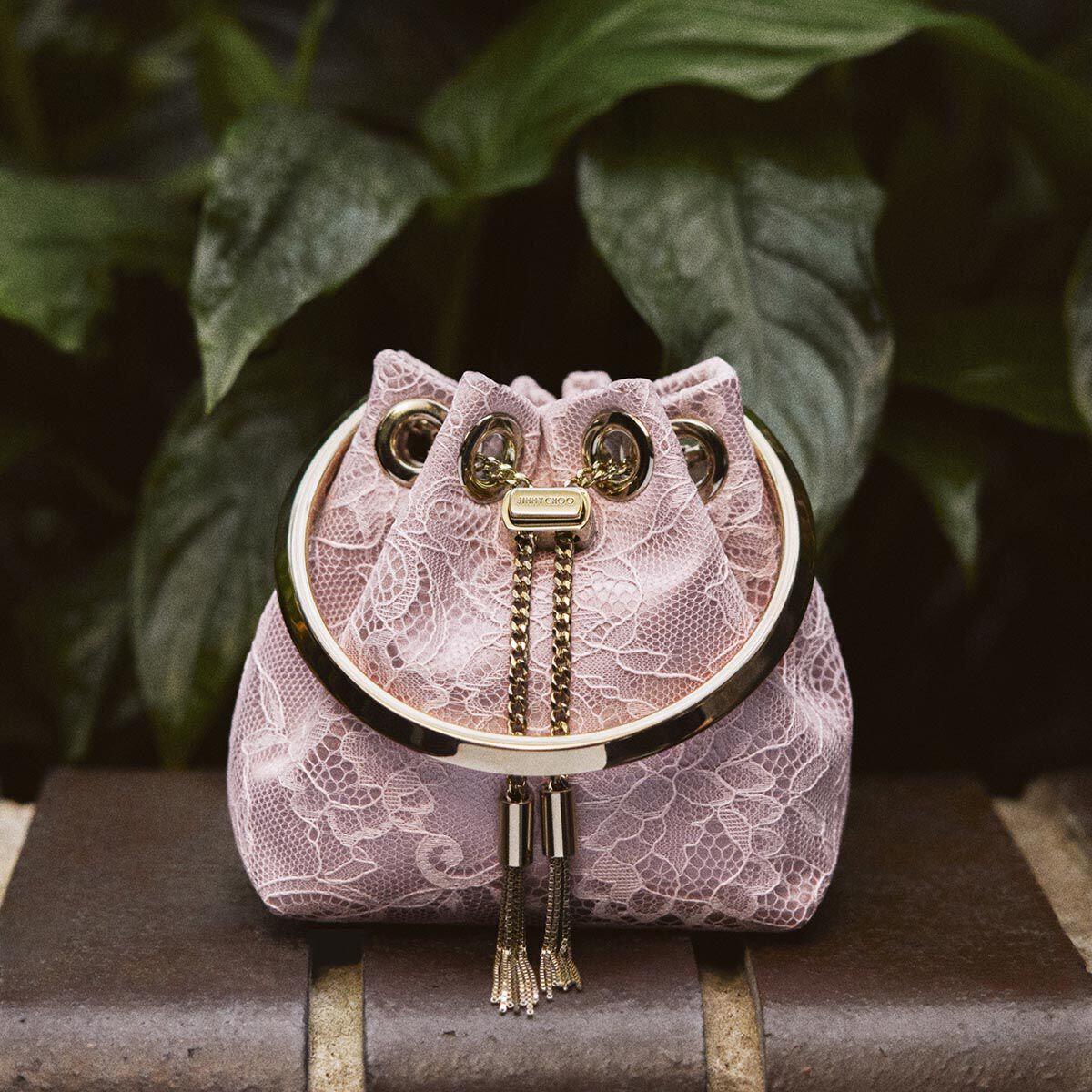 ジミー チュウ - 公式サイト | ラグジュアリーなシューズ、バッグ