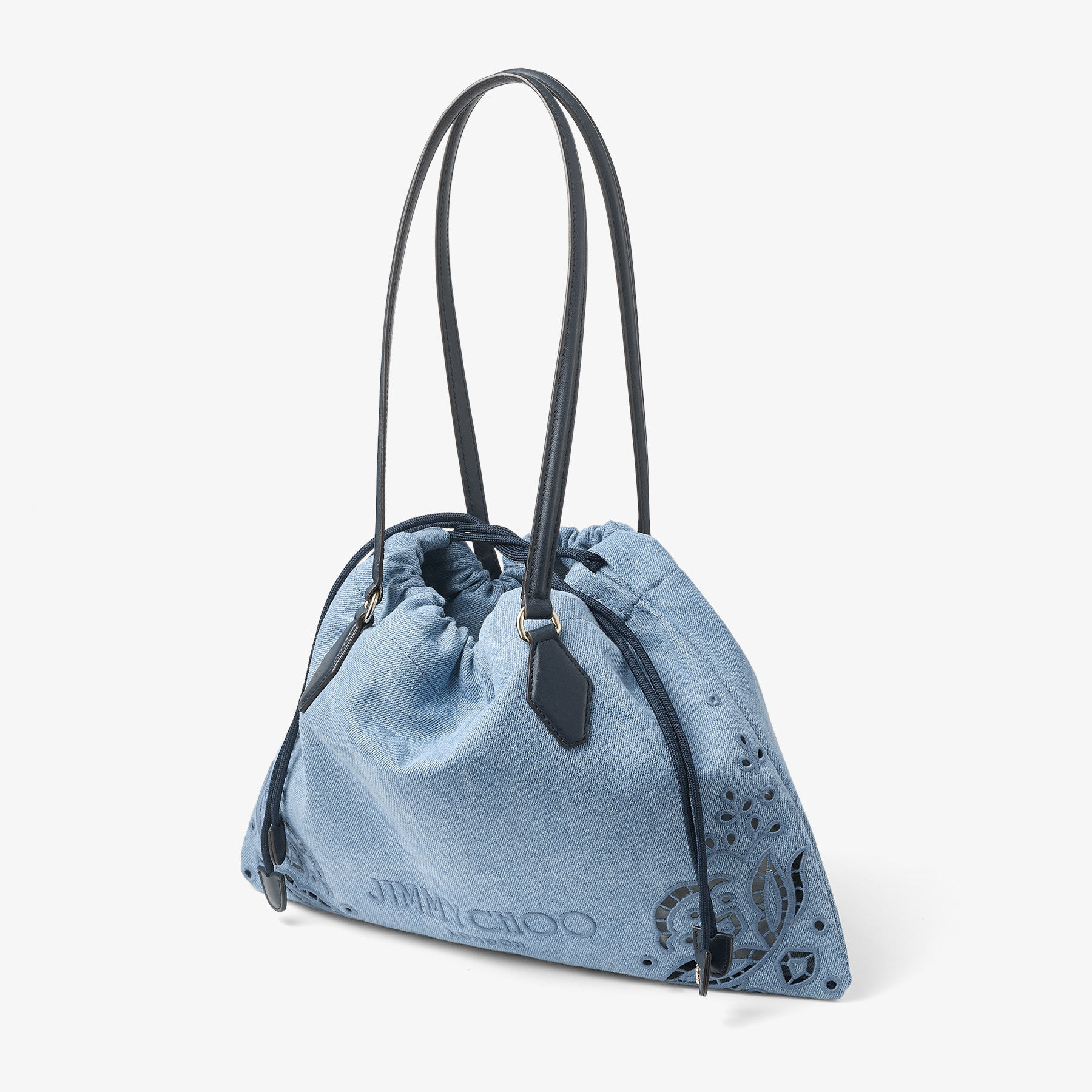 DRAWSTRINGTOTEMDXY_044016_ANGL