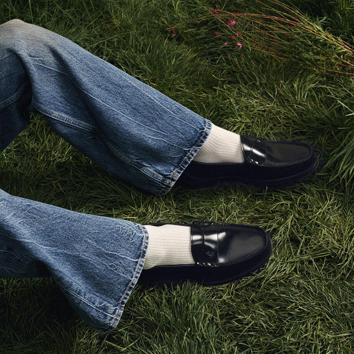ETHANLOAFERAQO_010003_CAMPAIGN