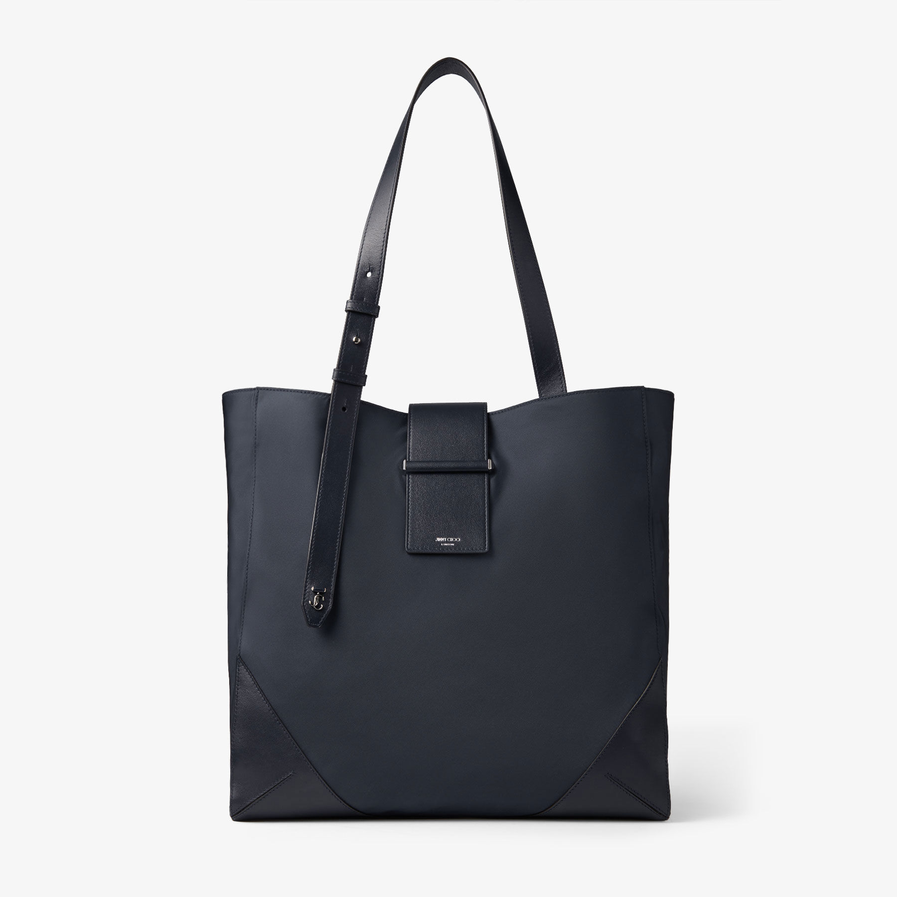 BARVERTICALTOTEMVVO_001727_FRO