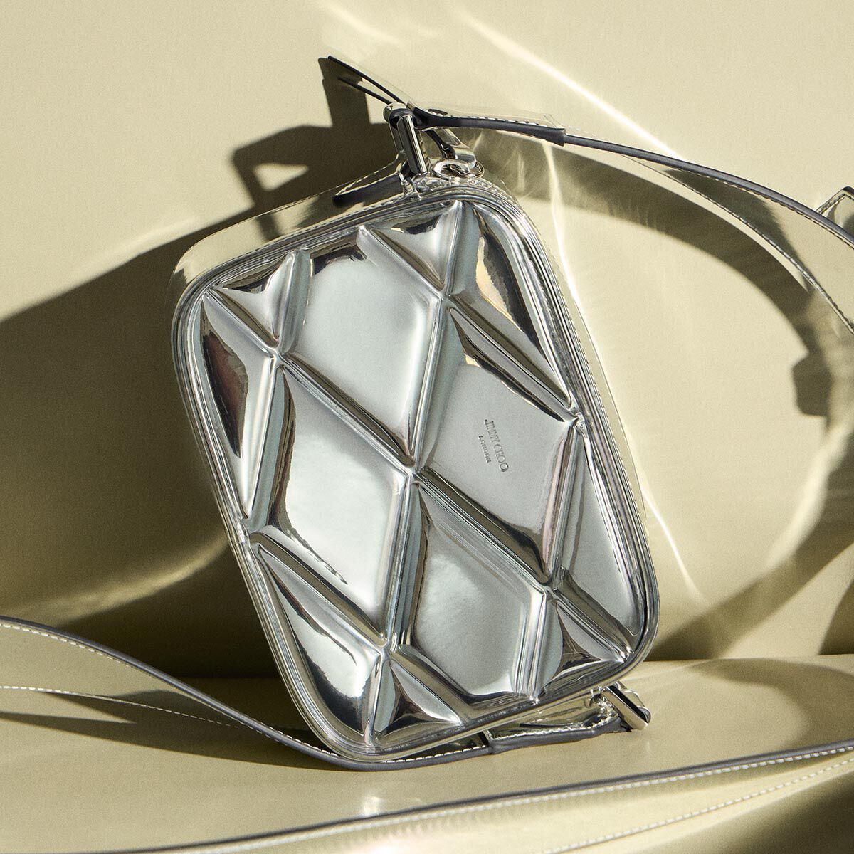 ボックス カメラ S |シルバー ダイヤモンドキルティングミラー